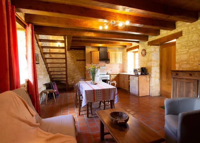 Maison Isolee Pres De Sarlat, Ideale Pour La Detente En Famille - Fr-1-616-182 * Borrèze